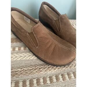 Clarks Womens Brown Leather Slipon Comfort Shoes 10 Wide
